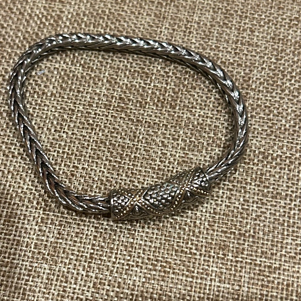 Two Toned magnetic clasp bracelet